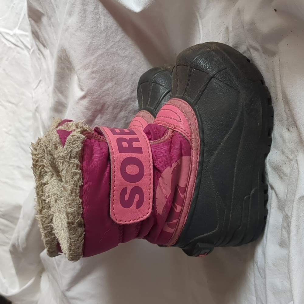 Sorel boots Commander winter snow pink Toddler Size 6
